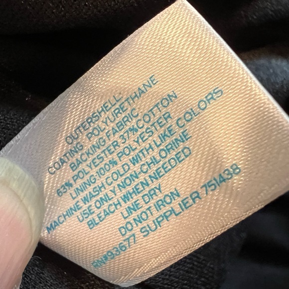 NWT 🖤 FAUX Leather , Lined , Pleated , Mini Skirt with POCKETS! Zipper on Back - Picture 10 of 12